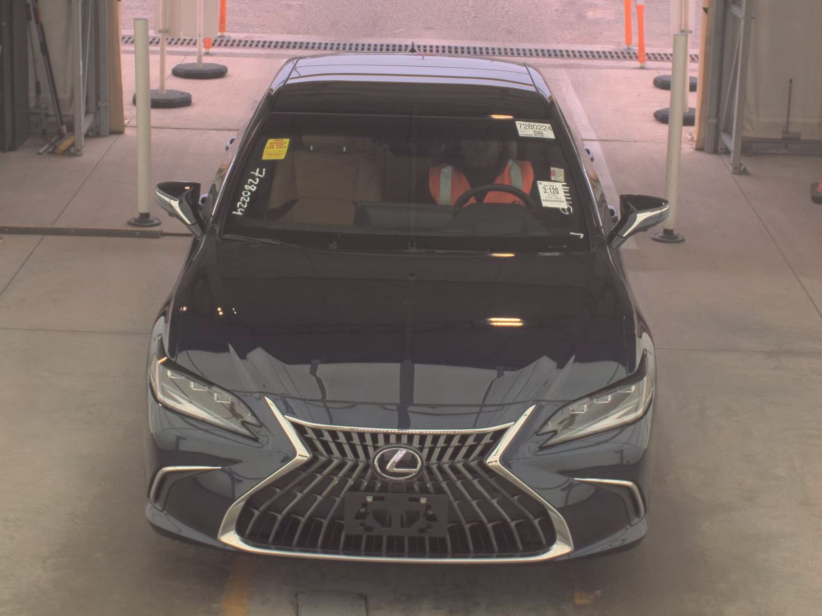 Lexus ES 350 2025 — photo 2
