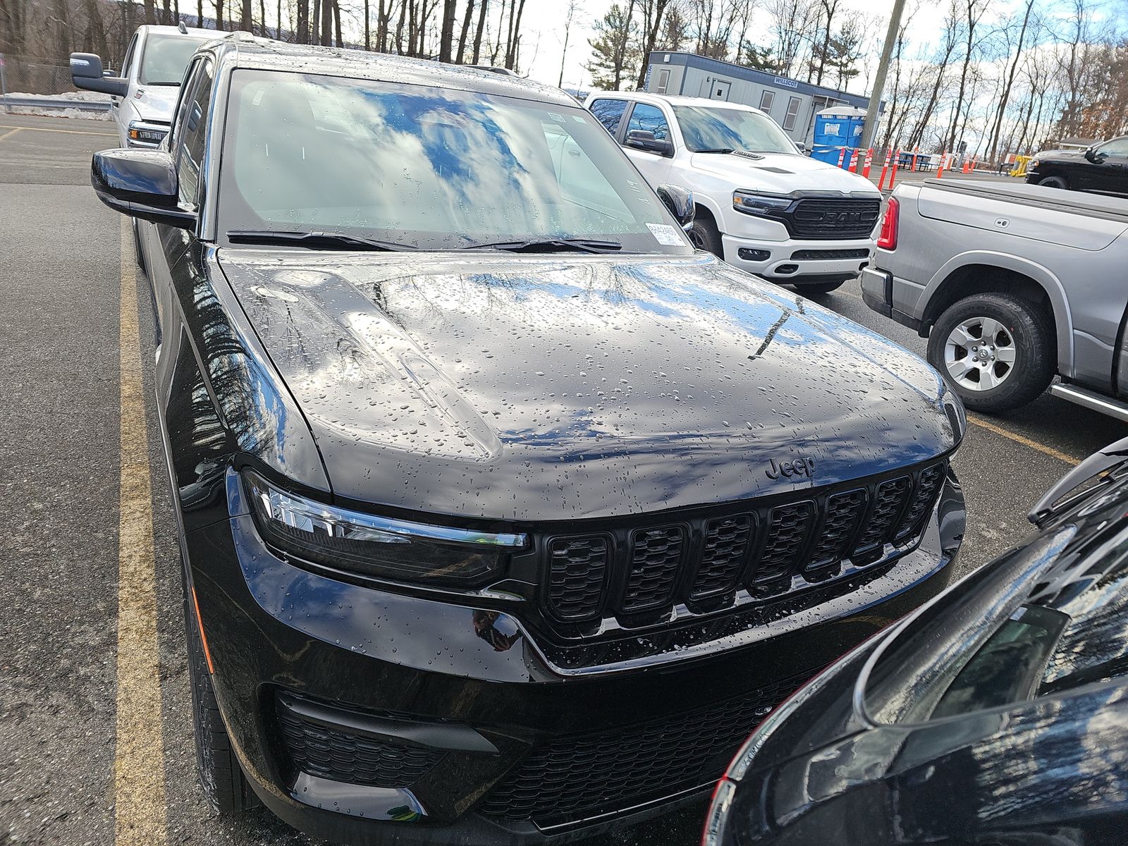 Jeep Grand Cherokee 2025 — photo 2