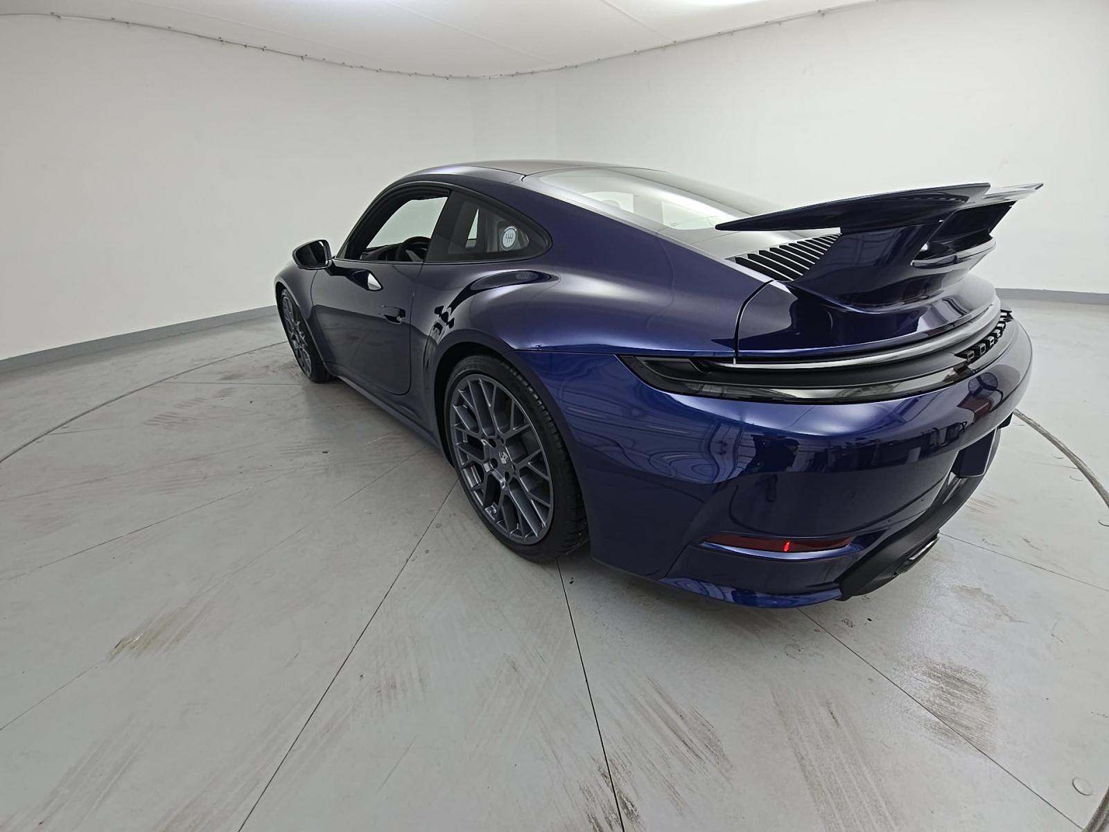 Porsche 911 2026 — photo 2