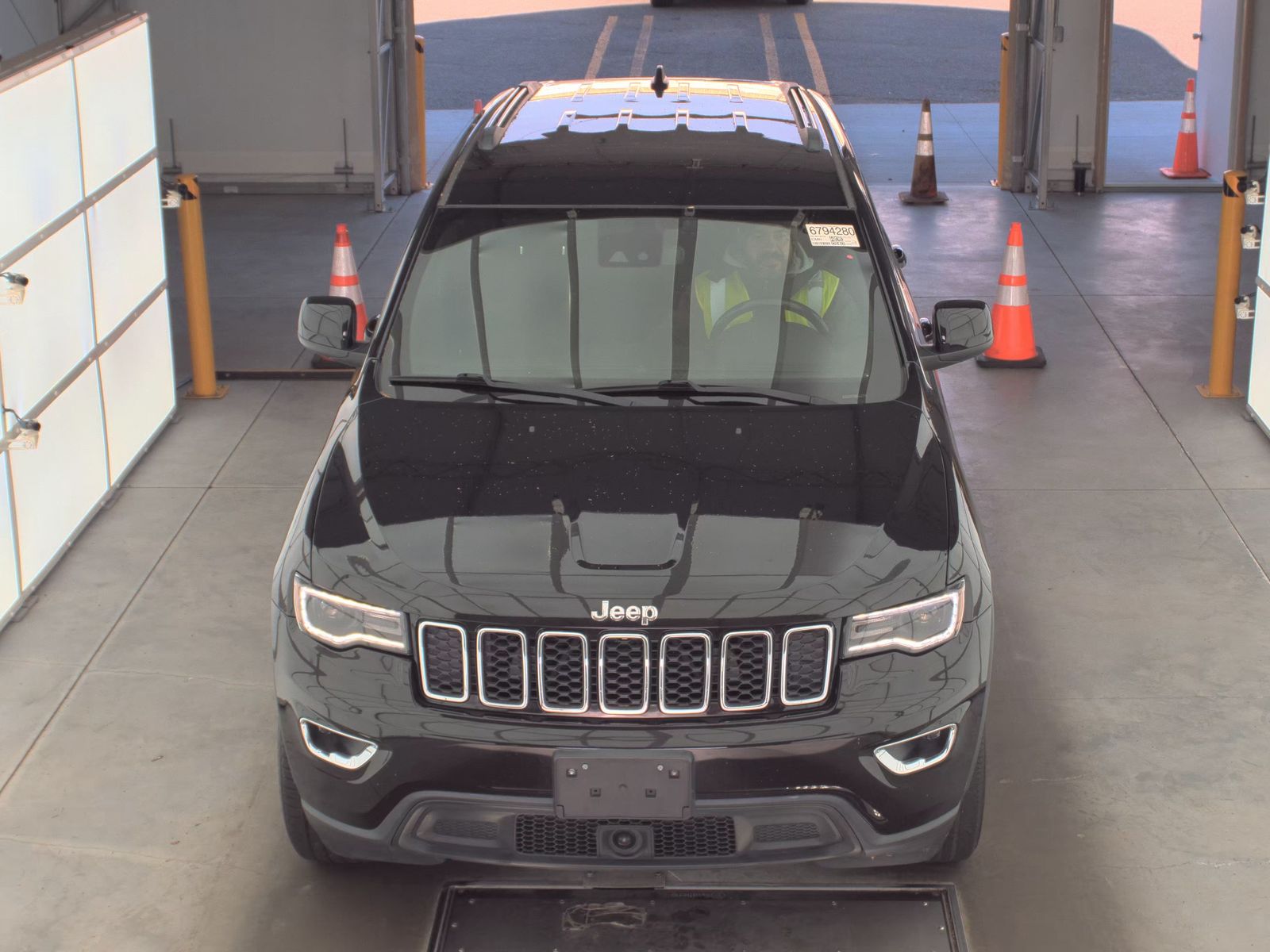 Jeep Grand Cherokee 2021 — photo 2