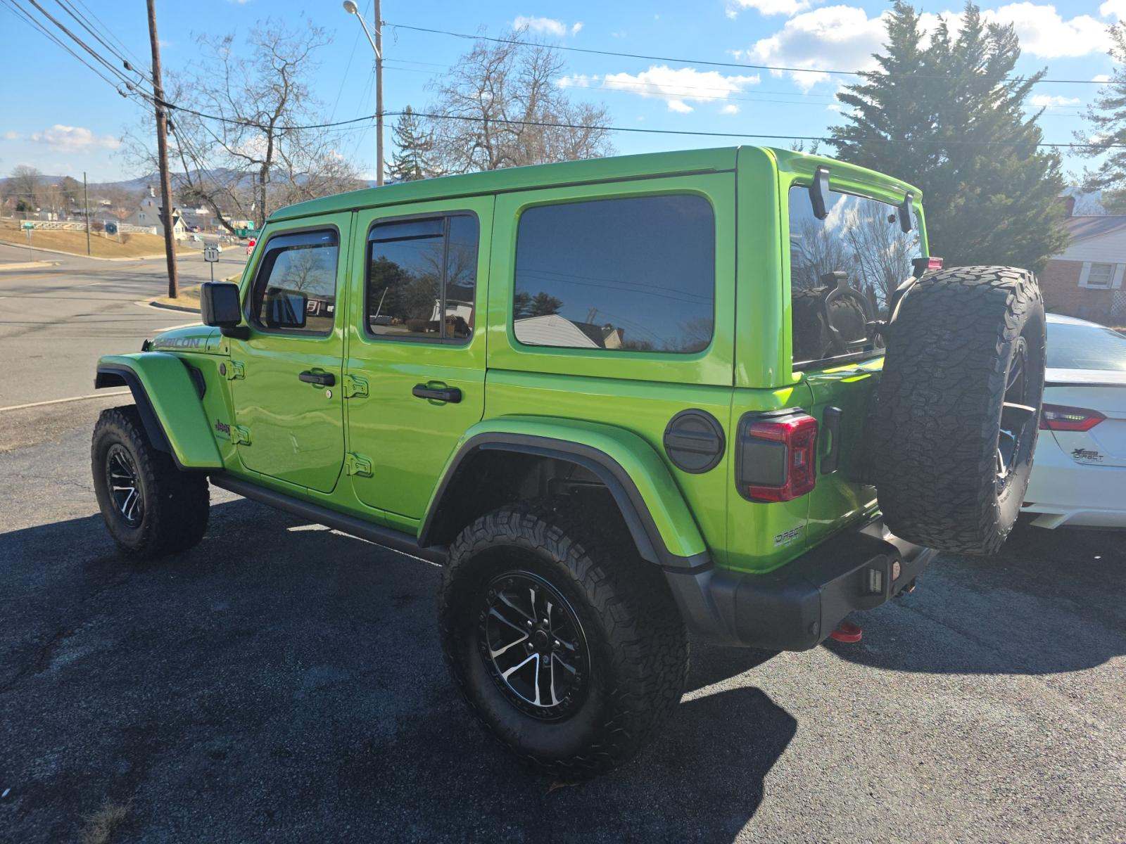 Jeep Wrangler 2025 — photo 2