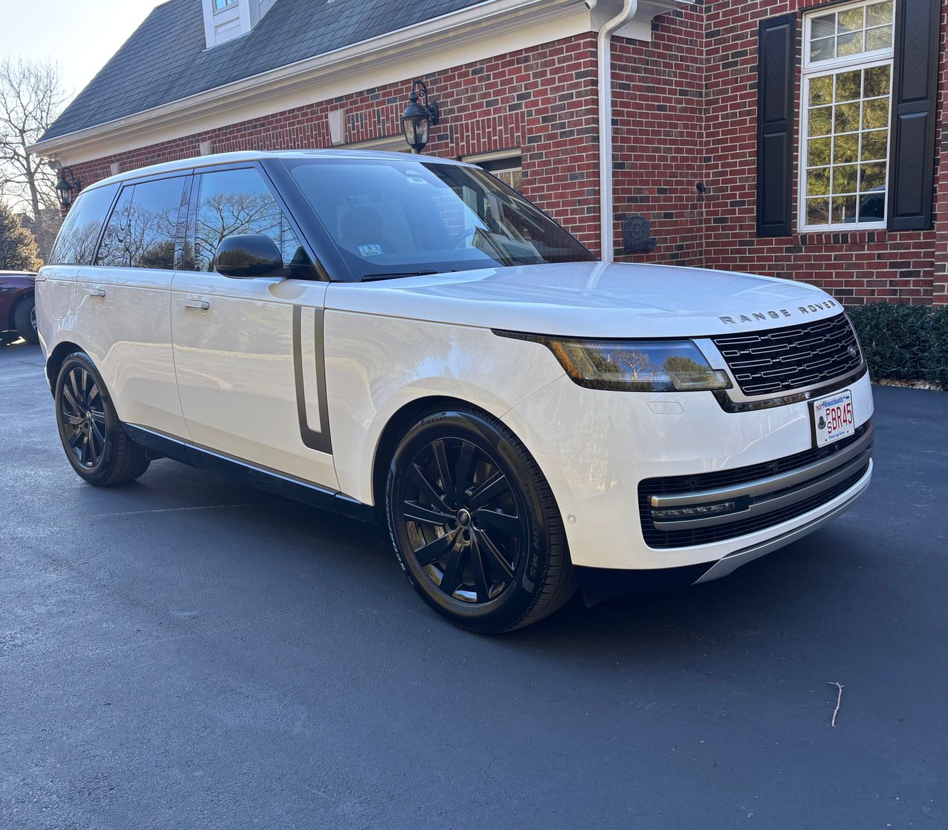 Land Rover Range Rover 2025 — photo 2