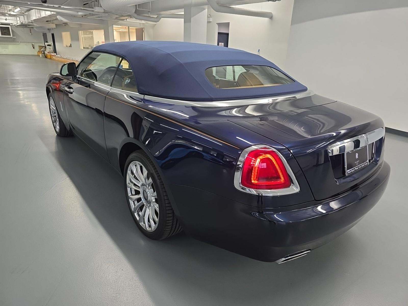 Rolls-Royce Dawn 2021 — photo 2