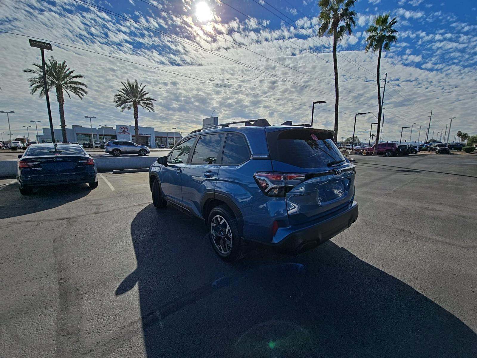 Subaru Forester 2025 — photo 2