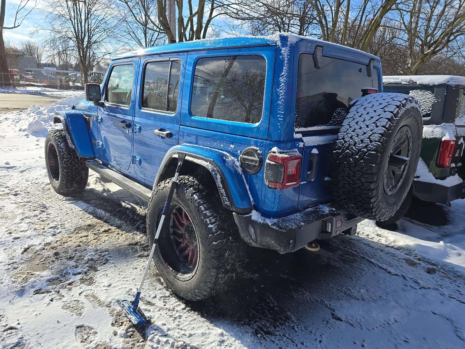 Jeep Wrangler 2024 — photo 2