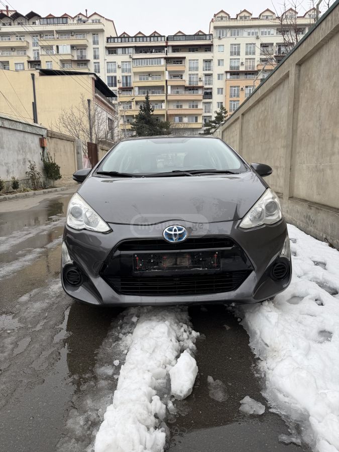 Toyota Prius C