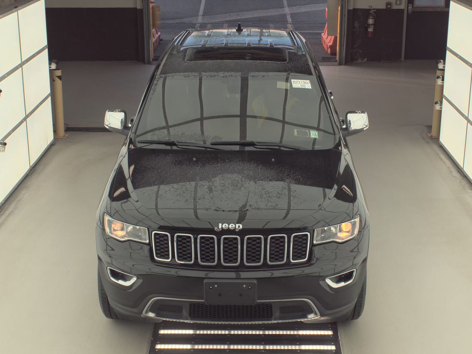Jeep Grand Cherokee 2022 — photo 2