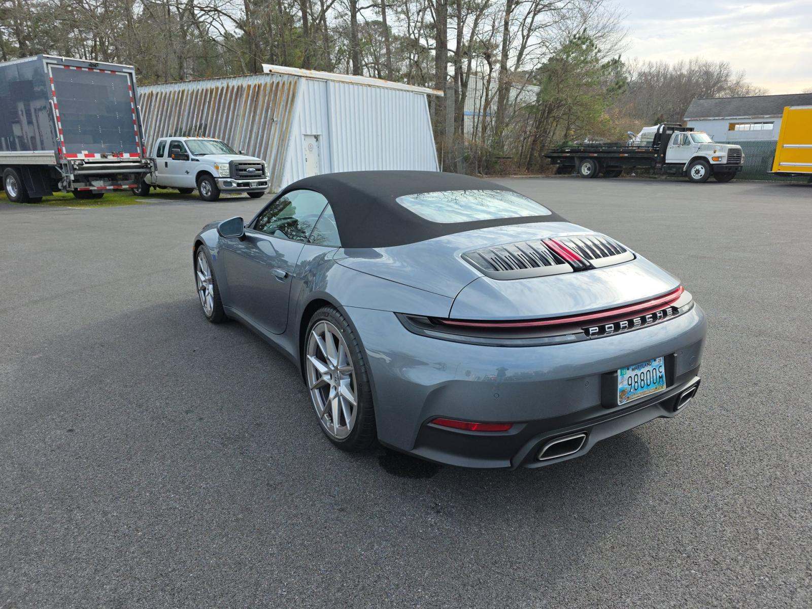 Porsche 911 2025 — photo 2