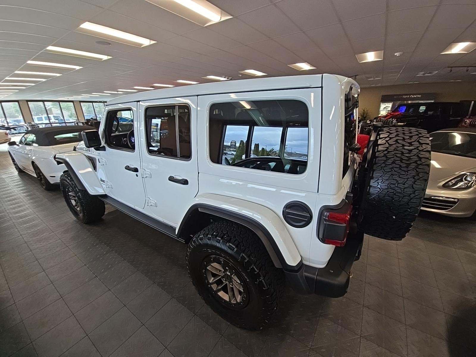 Jeep Wrangler 2024 — photo 2