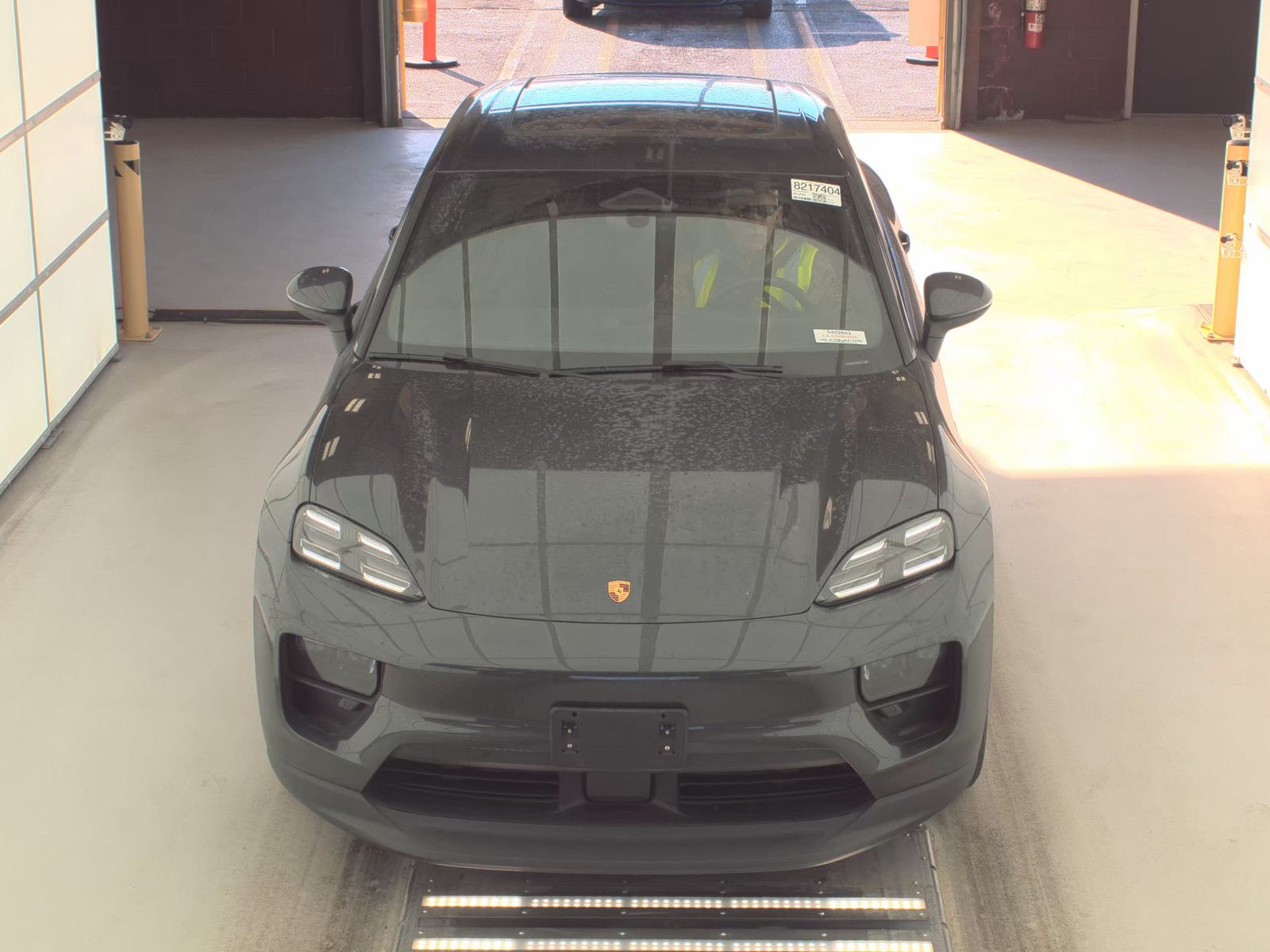 Porsche Macan 2025 — photo 2