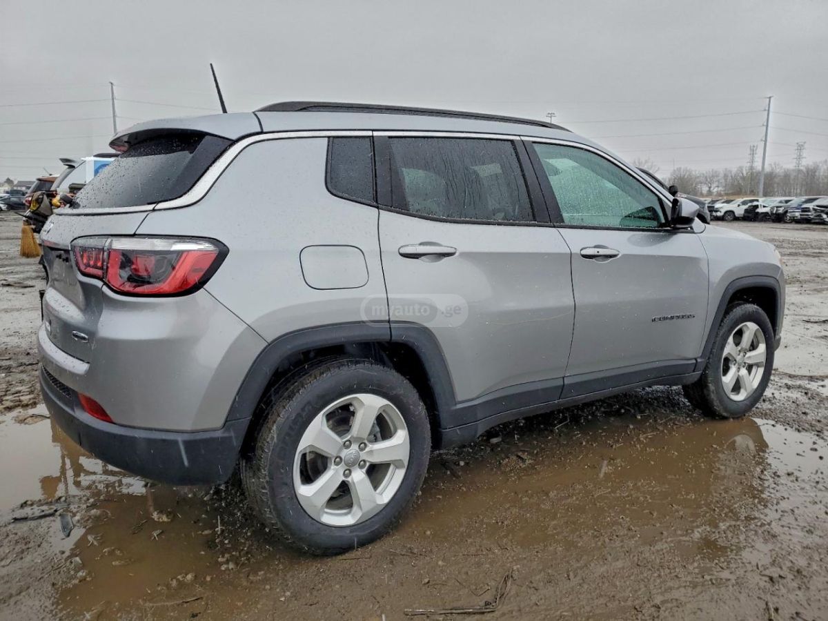 Jeep Compass 2018 — photo 2