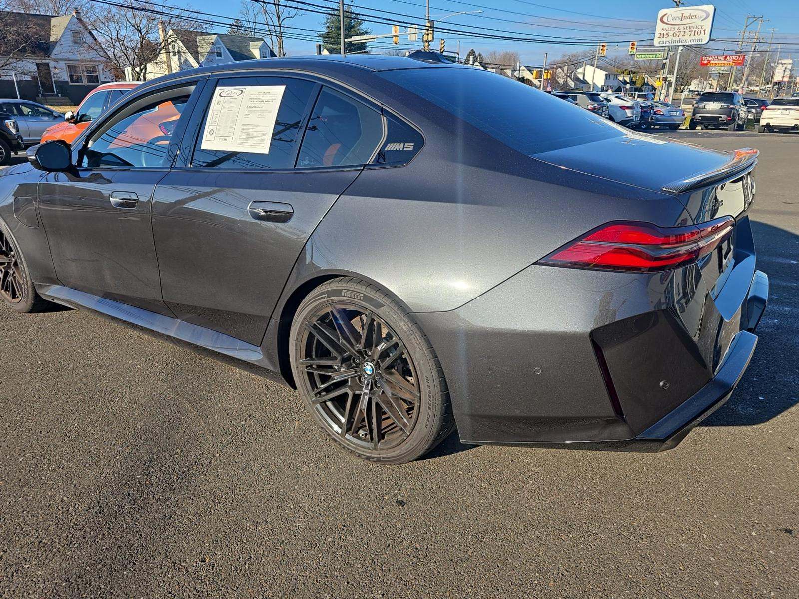 BMW M5 2026 — photo 2
