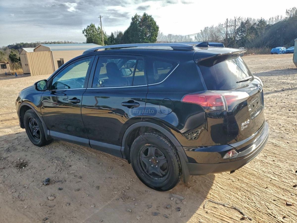 Toyota RAV4 2018 — photo 2