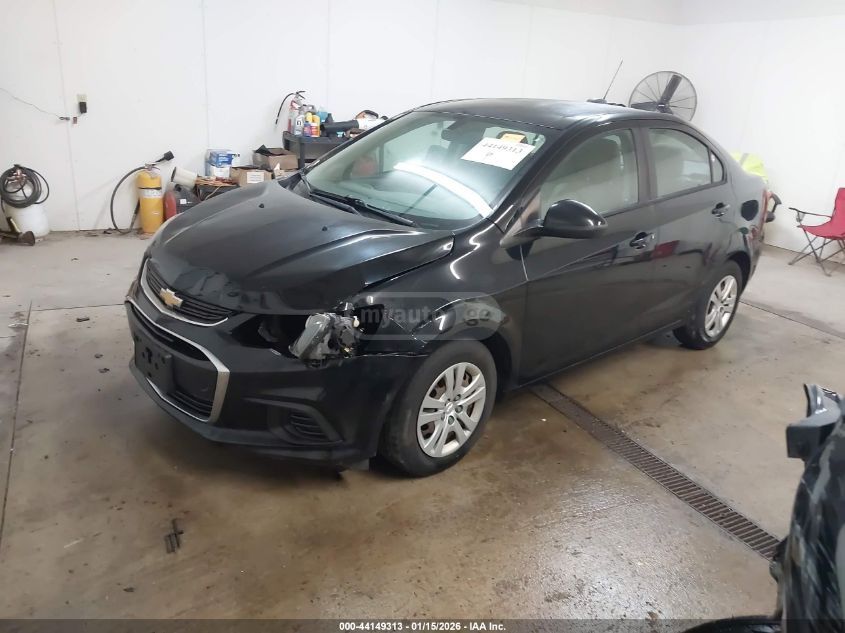 Chevrolet Sonic 2017 — photo 2