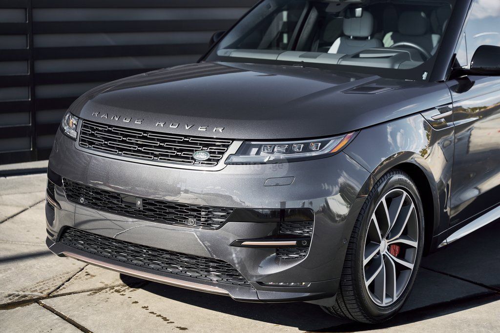 Land Rover Range Rover Sport 2025 — photo 2