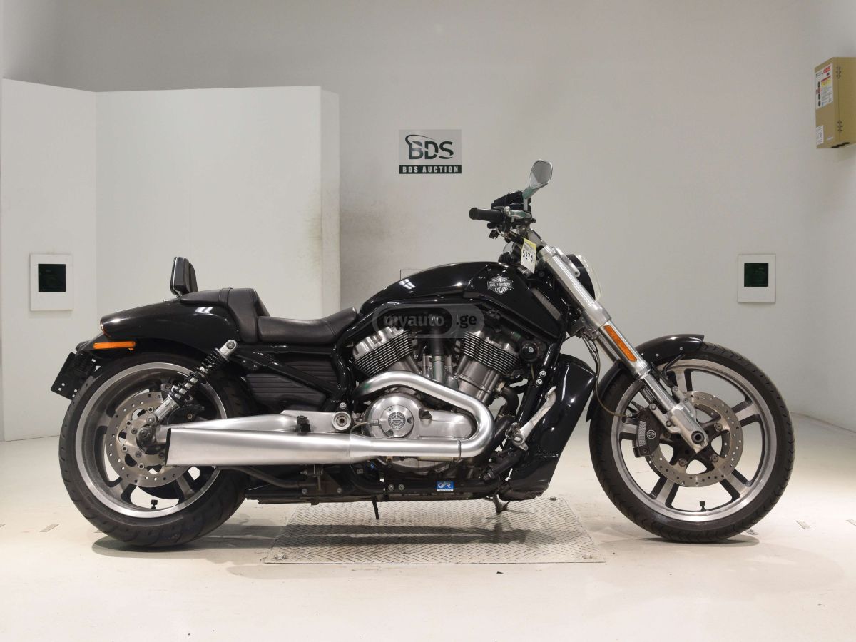Harley-Davidson V-Rod Muscle 2012 — photo 2