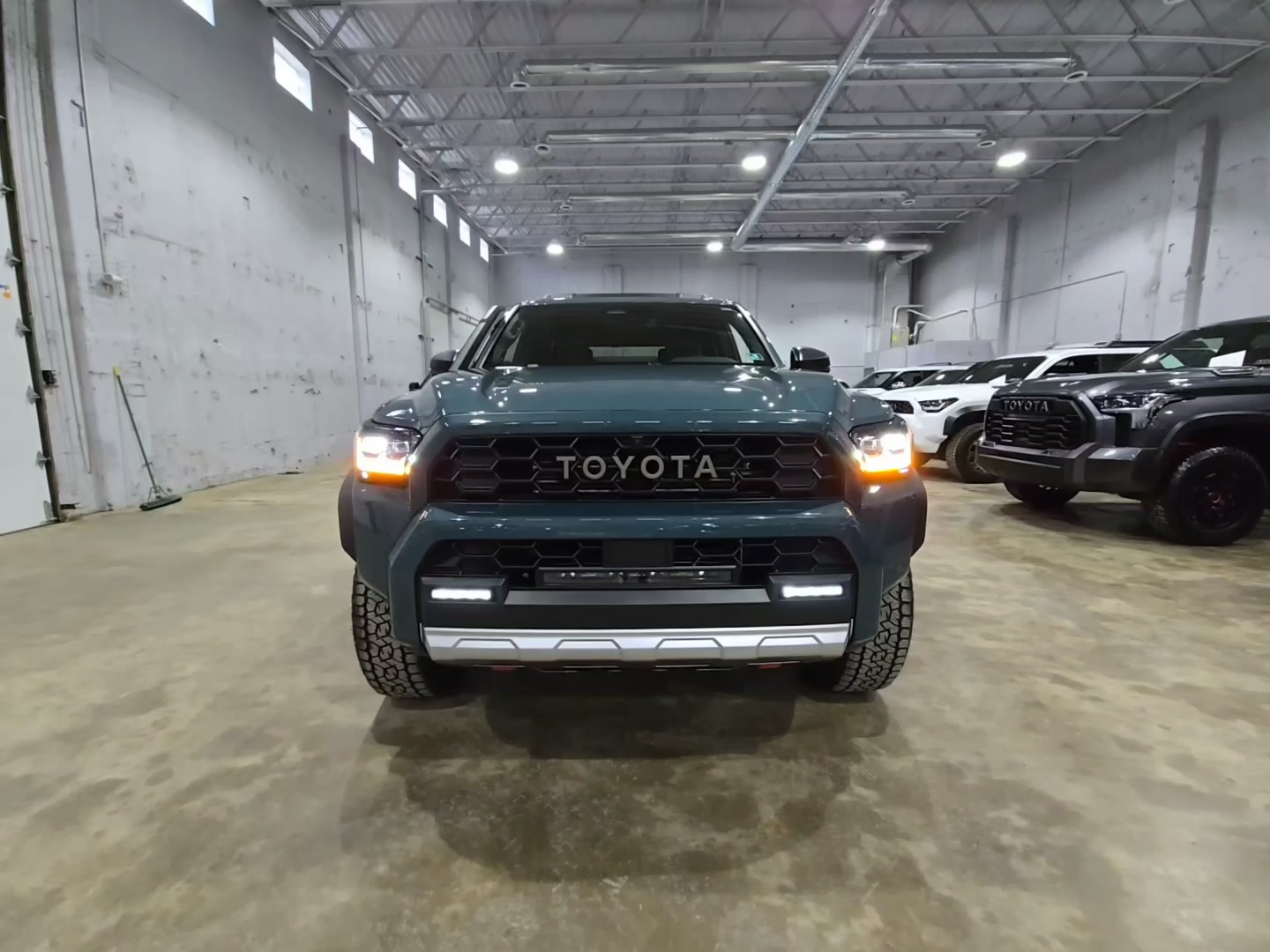 Toyota 4Runner 2025 — photo 2