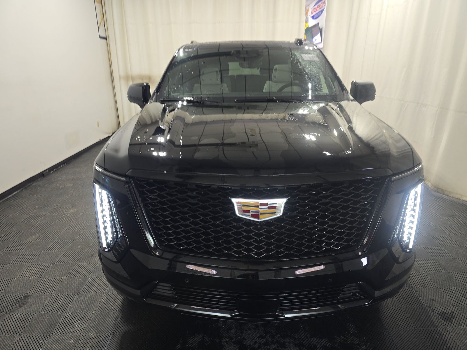 Cadillac Escalade 2025 — photo 2