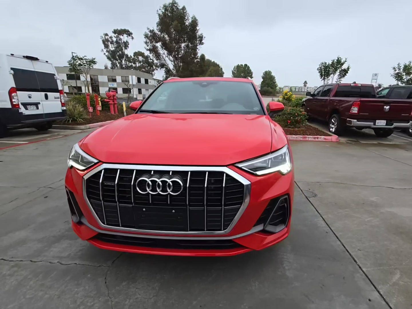 Audi Q3 2025 — photo 2