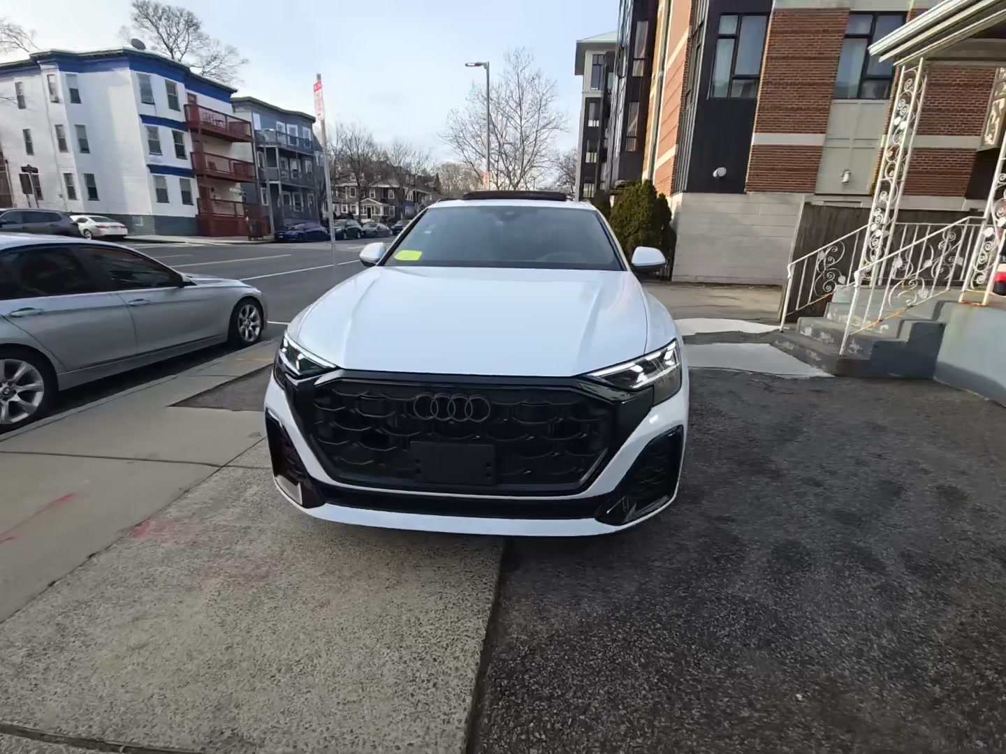 Audi Q8 2025 — photo 2