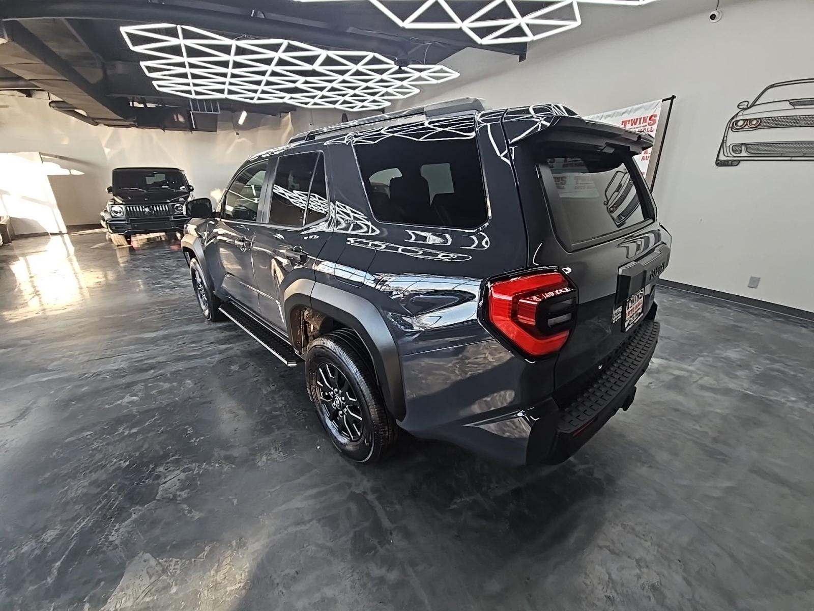 Toyota 4Runner 2025 — photo 2