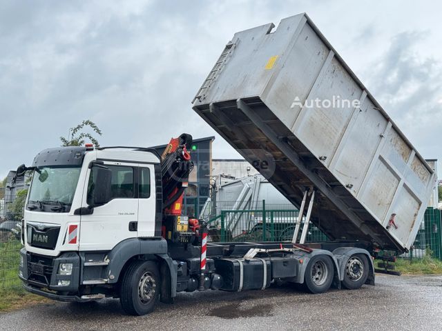 Isuzu TGS