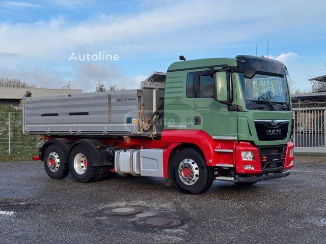 Isuzu TGS