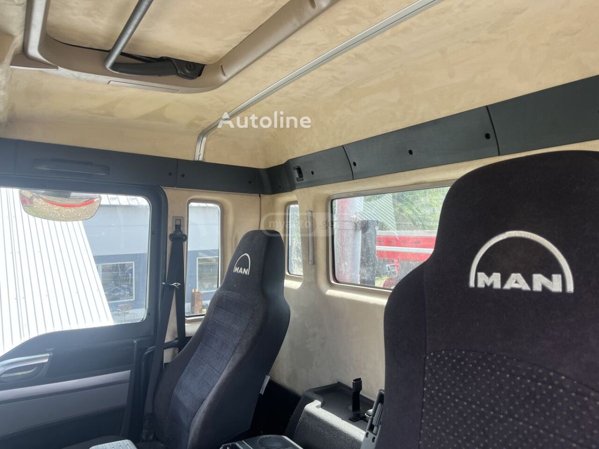 Isuzu TGS 2019 — photo 2