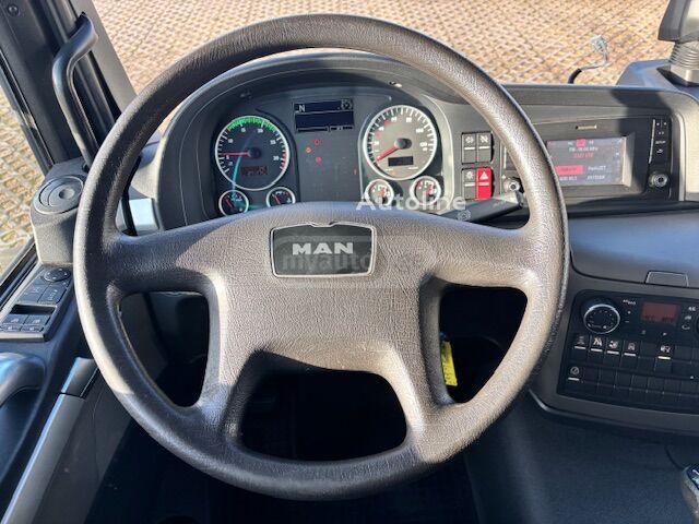 Isuzu TGL 2016 — photo 2