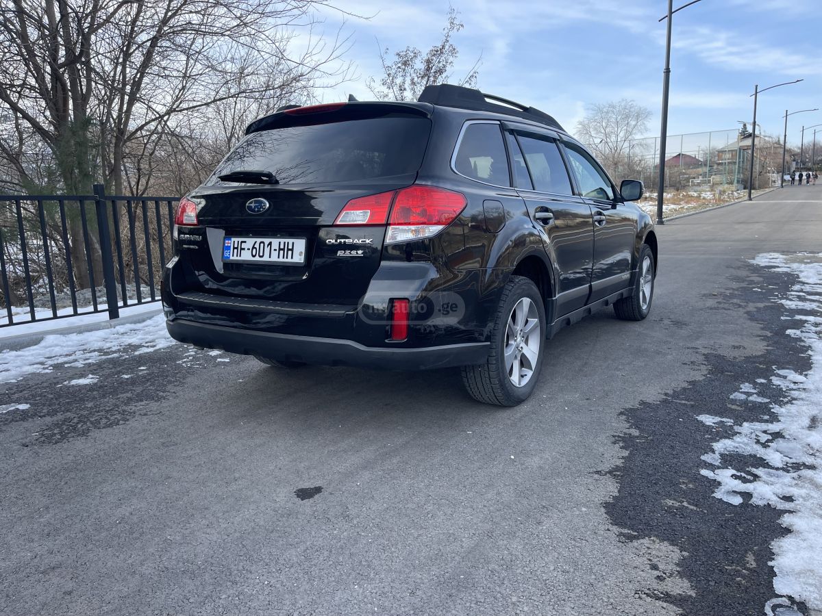 Subaru Outback 2012 — photo 2