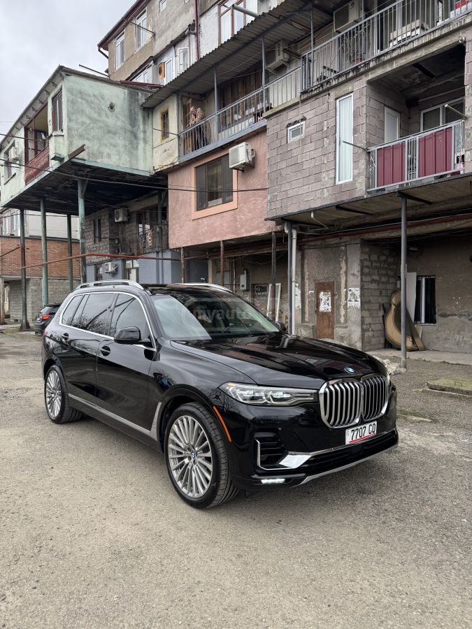 BMW X7 2020 — photo 2