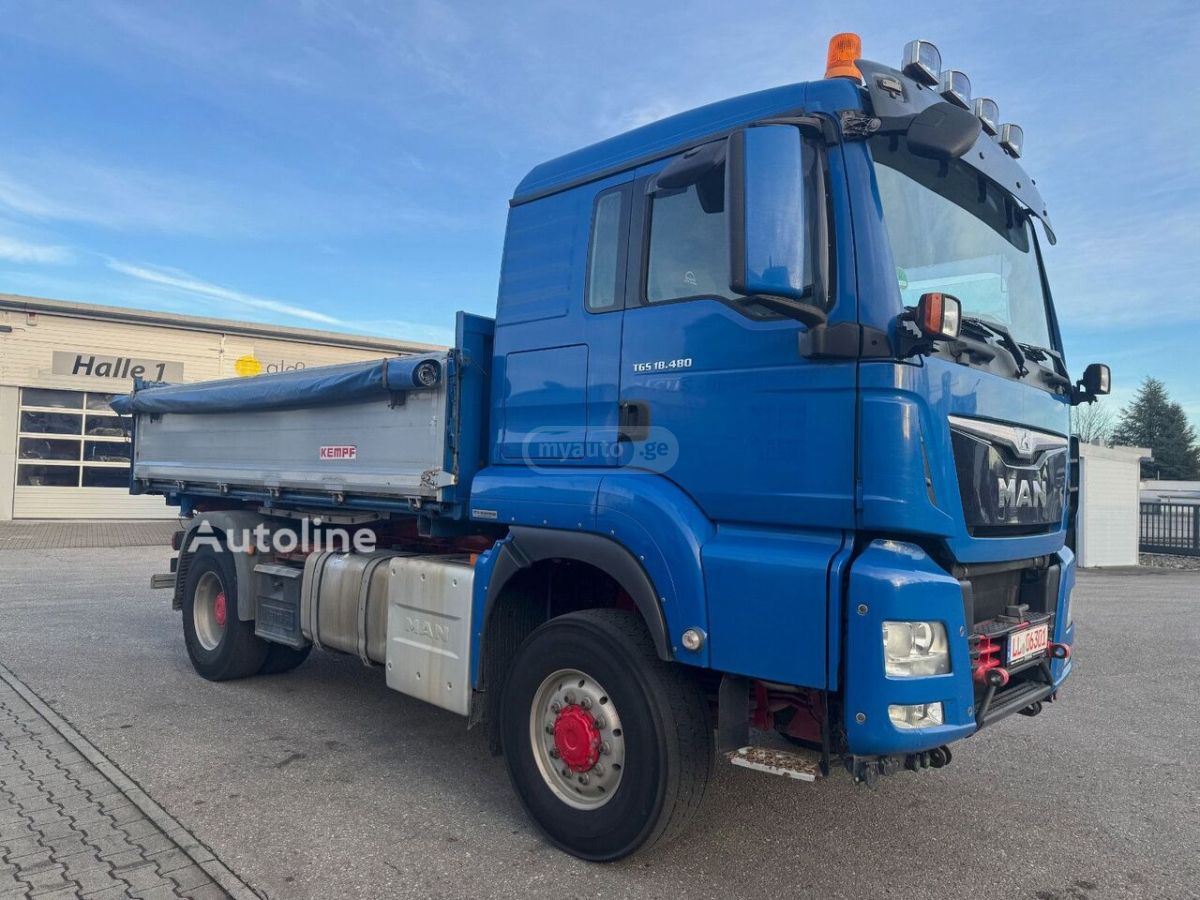 Isuzu TGS