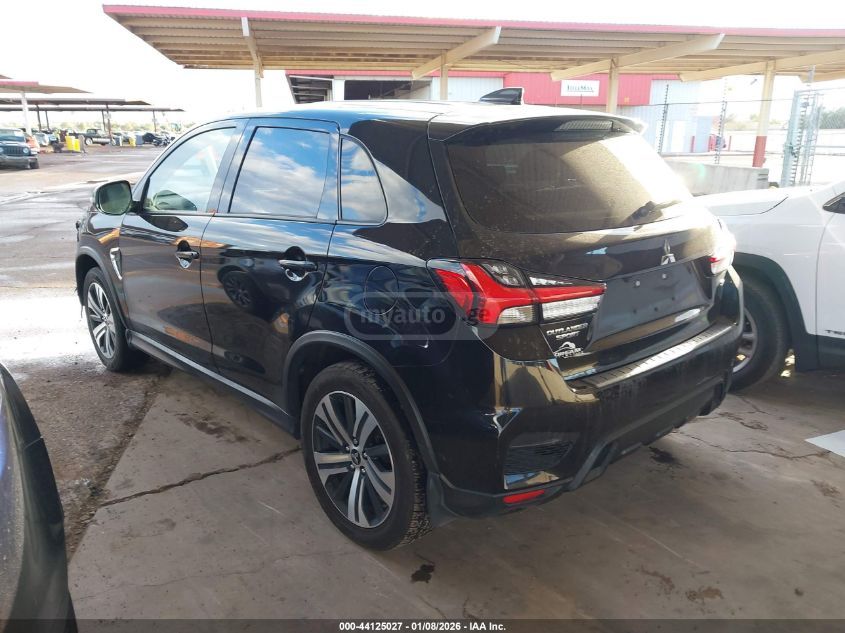 Mitsubishi Outlander 2023 — photo 2