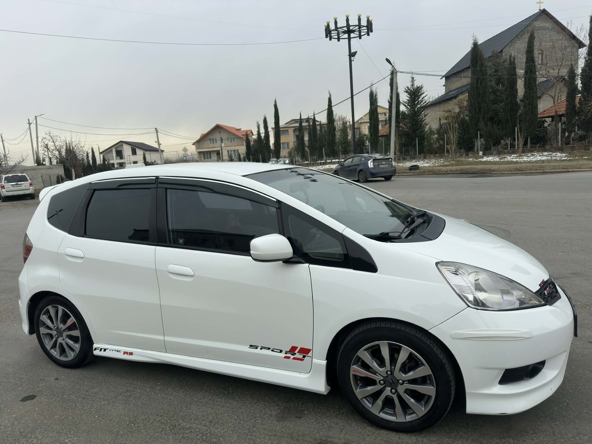 Honda Fit 2013 — photo 2