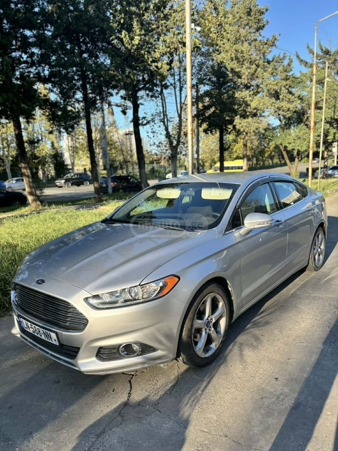 Ford Fusion 2013 — photo 2