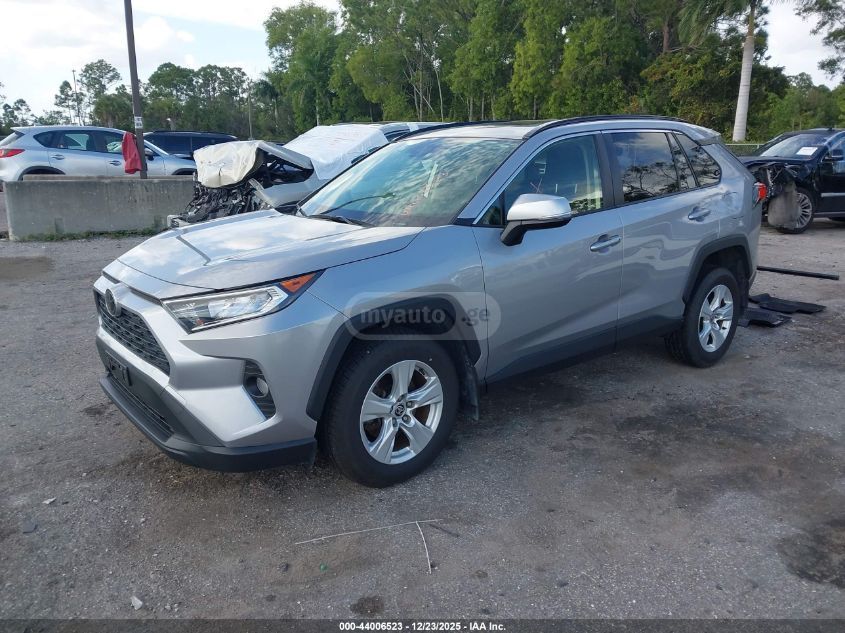 Toyota RAV4 2020 — photo 2