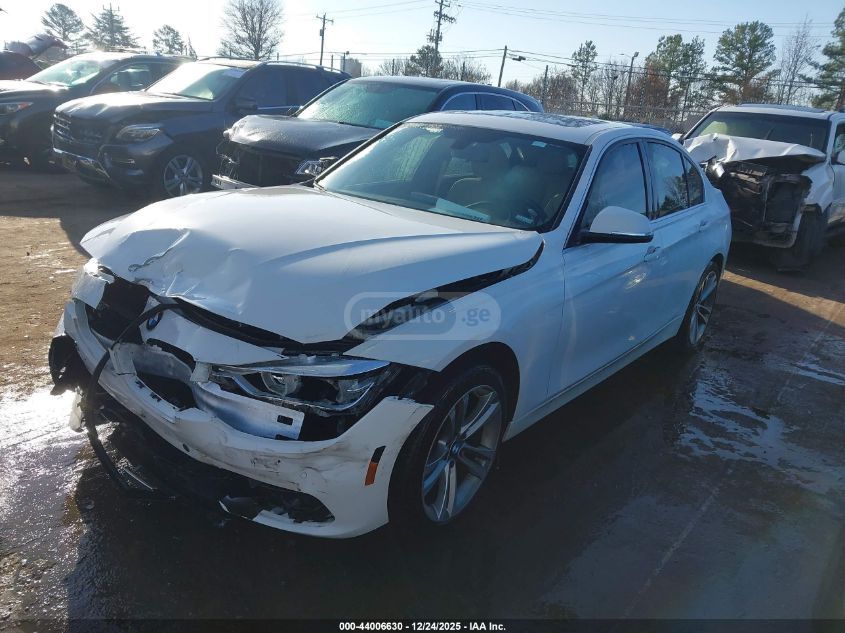 BMW 330 2018 — photo 2