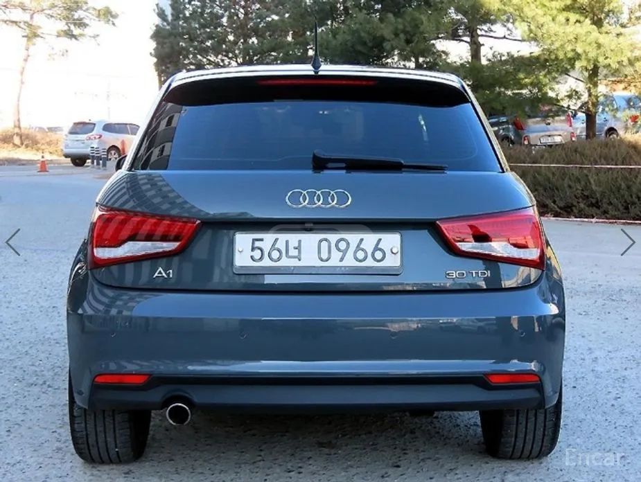 Audi A1 2015 — photo 2