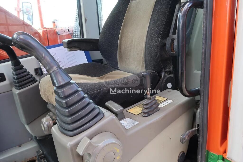 Hyundai 30 D-7E 2007 — photo 2