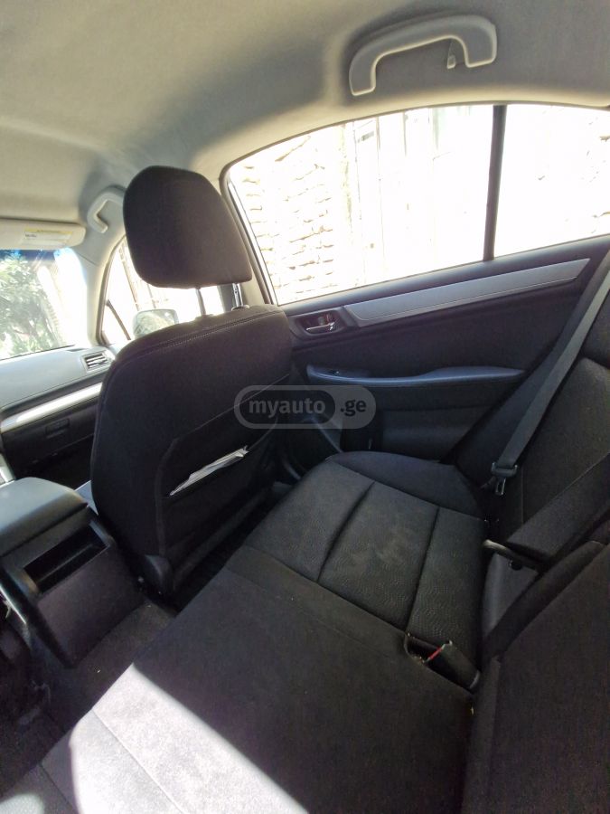 Subaru Legacy 2014 — photo 2