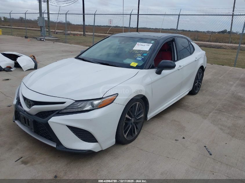 Toyota Camry 2019 — photo 2