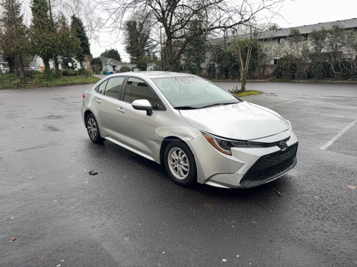 Toyota Corolla 2022 — photo 2