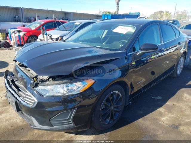 Ford Fusion 2019 — photo 2