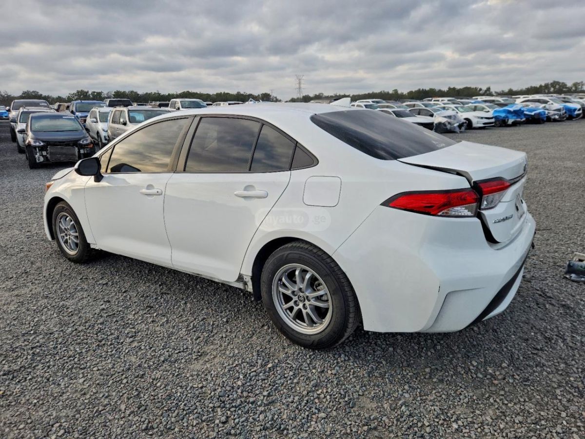 Toyota Corolla 2022 — photo 2