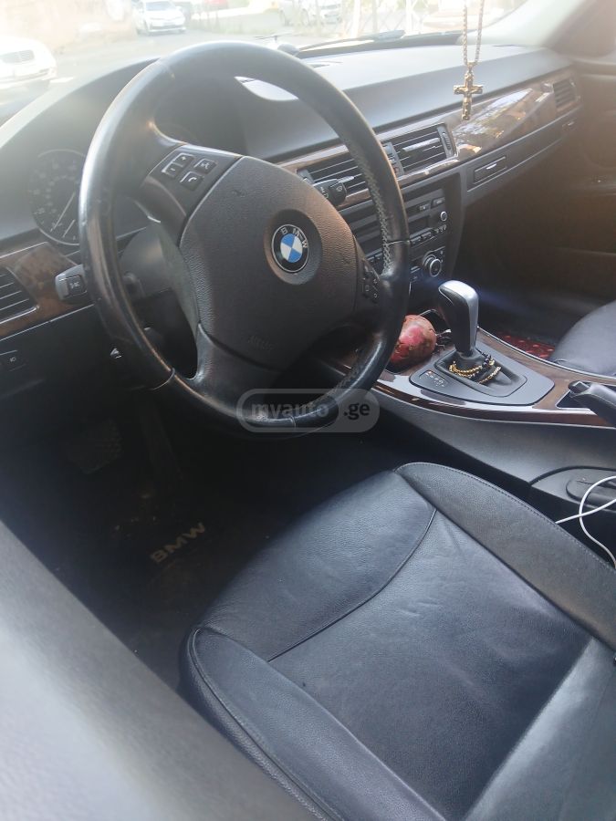 BMW 328 2011 — photo 2