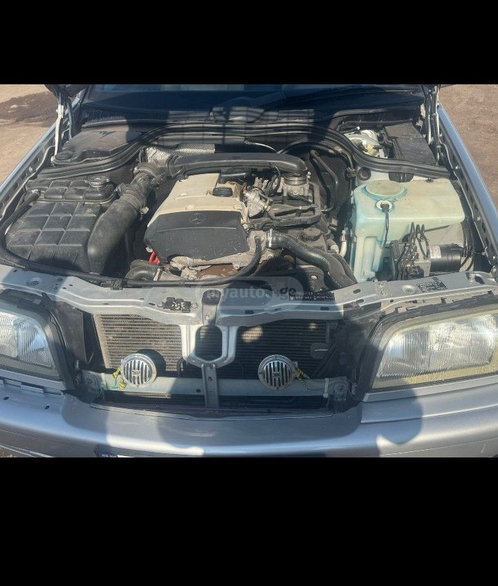 Mercedes-Benz C 180 1998 — photo 2