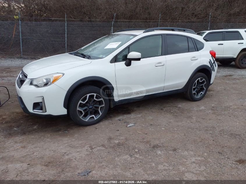 Subaru Crosstrek 2017 — photo 2