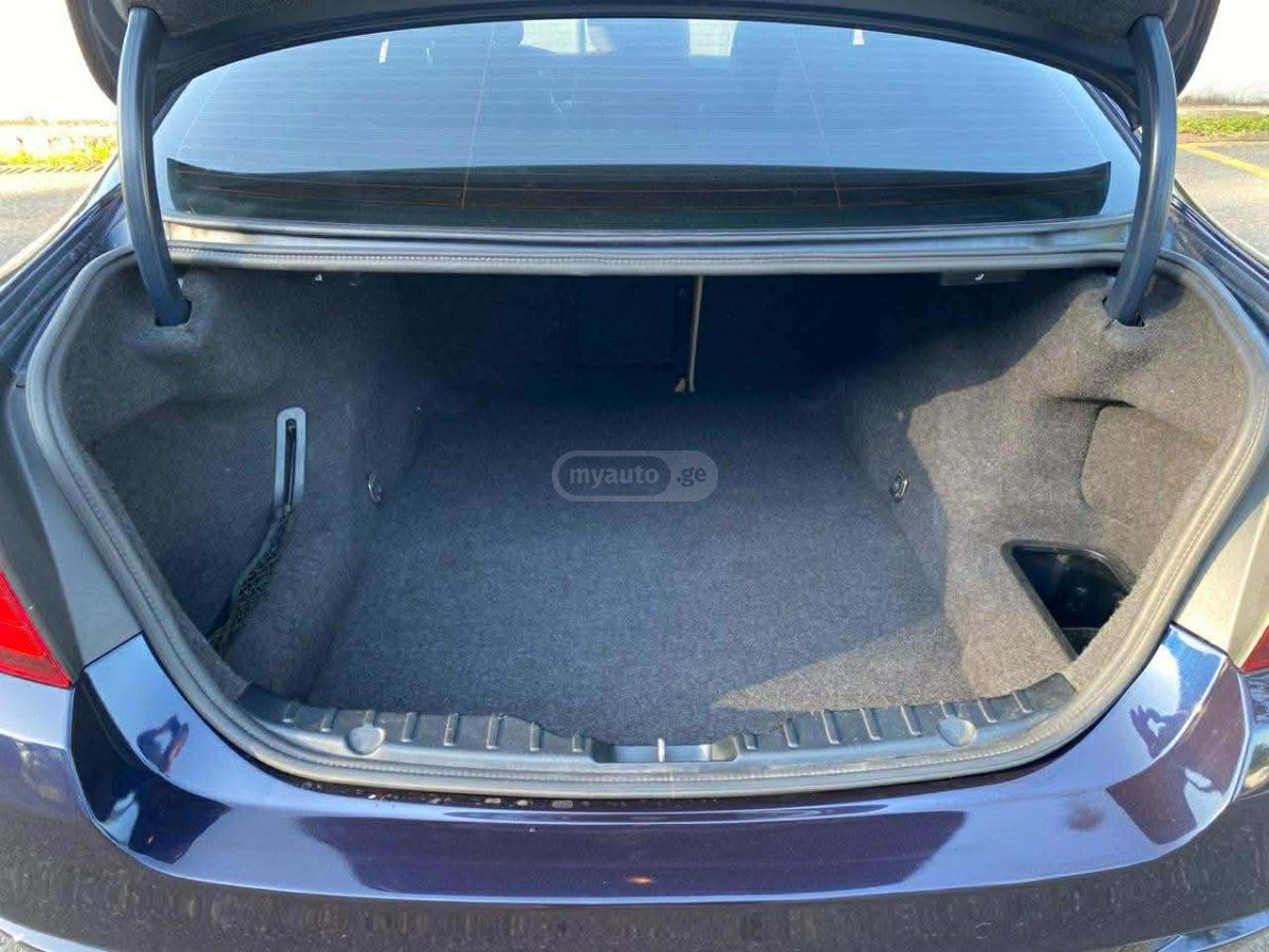BMW 528 2014 — photo 2