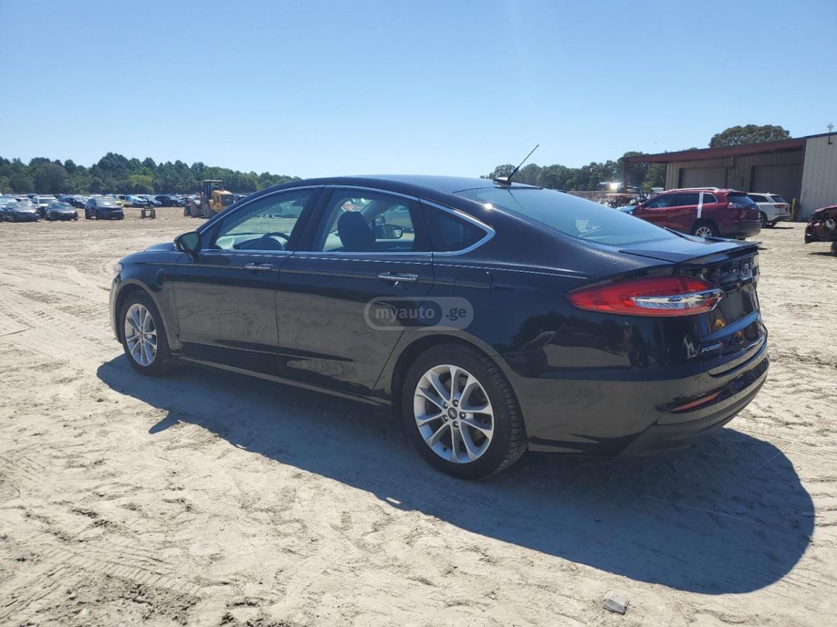 Ford Fusion 2020 — photo 2