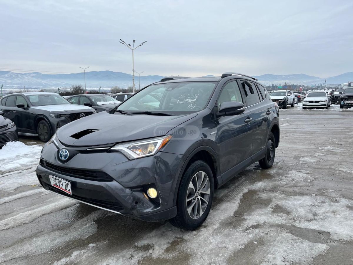 Toyota RAV4 2016 — photo 2